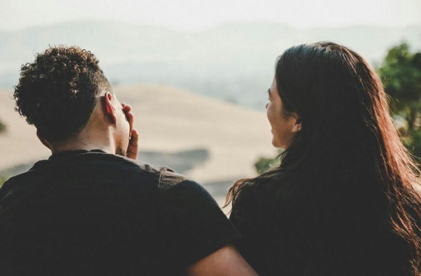 How Couples Therapy Can Help You and Your Partner Grow Together